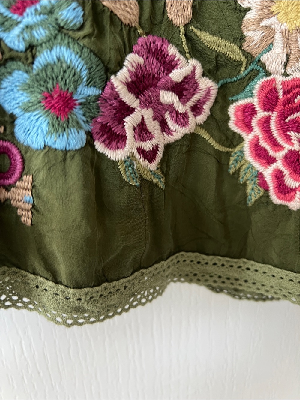 NWOT Johnny Was Olive Green Embroidered Floral Button-Front Blouse size XL - Picture 4 of 12